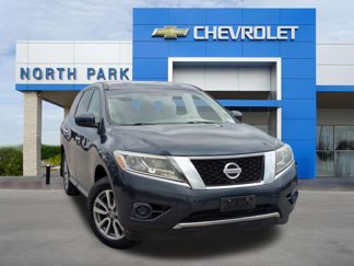 Used 2013 Nissan Pathfinder S image 1