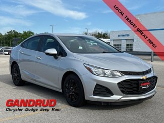 Used 2019 Chevrolet Cruze LS image 1