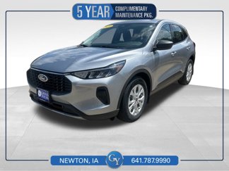 Used 2023 Ford Escape Active w/ Cold Weather Package image 1
