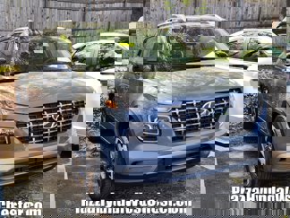 Used 2022 Hyundai Venue Limited image 1