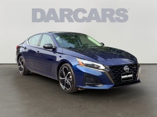 Used 2023 Nissan Altima 2.5 SR image 1