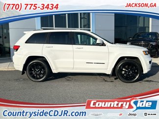 Used 2018 Jeep Grand Cherokee Altitude image 1