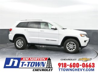 Used 2018 Jeep Grand Cherokee Laredo image 1