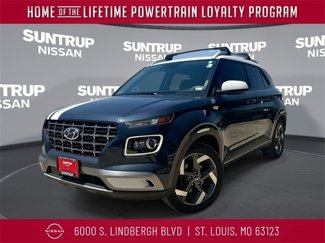 Used 2021 Hyundai Venue image 1
