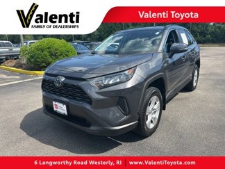 Used 2021 Toyota RAV4 LE image 1