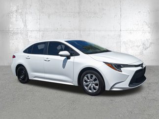 Used 2022 Toyota Corolla LE image 1
