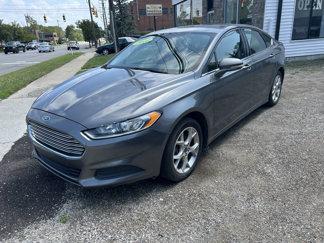 Used 2014 Ford Fusion SE image 1