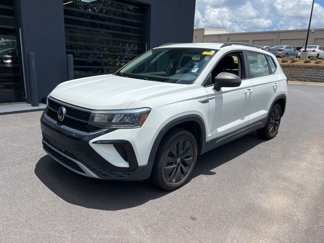 Used 2022 Volkswagen Taos S image 1