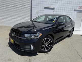 Used 2024 Volkswagen Jetta Sport image 1
