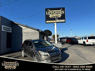 Used 2015 Ford Escape SE w/ Equipment Group 201A image 1