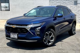 Used 2024 Chevrolet Trax LT image 1