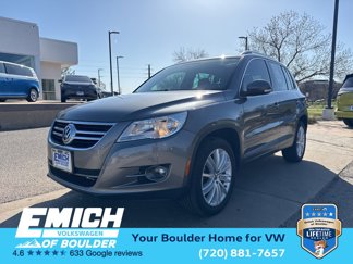 Used 2011 Volkswagen Tiguan SE image 1