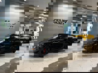 Used 2020 McLaren 570S Spider image 1