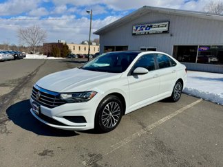 Used 2019 Volkswagen Jetta SE w/ Cold Weather Package image 1