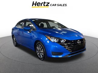 Used 2023 Nissan Versa SV image 1