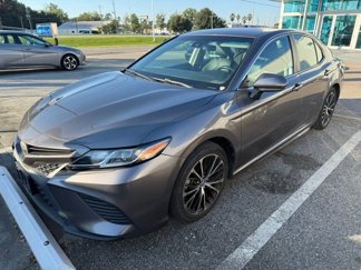 Used 2019 Toyota Camry SE image 1
