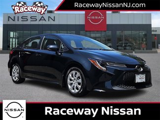 Used 2022 Toyota Corolla LE image 1