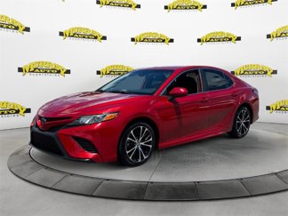 Used 2019 Toyota Camry SE image 1