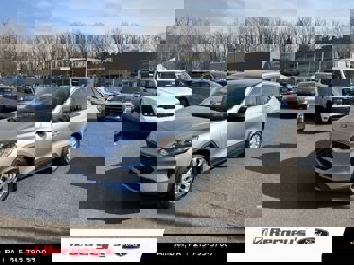 Certified 2022 Ford Escape SE w/ Cold Weather Package image 1