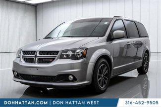 Used 2018 Dodge Grand Caravan GT image 1