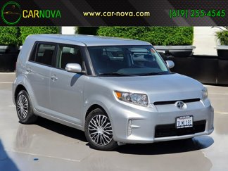 Used 2015 Scion xB image 1
