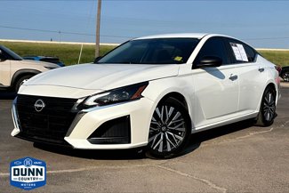 Used 2024 Nissan Altima 2.5 SV image 1