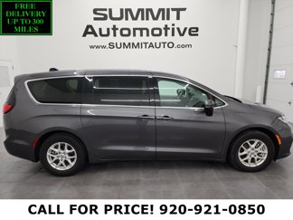 Used 2023 Chrysler Pacifica Touring-L image 1
