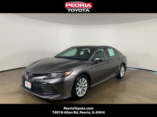 Used 2019 Toyota Camry LE image 1