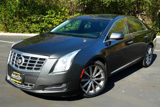 Used 2015 Cadillac XTS image 1