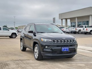 New 2025 Jeep Compass Latitude image 1
