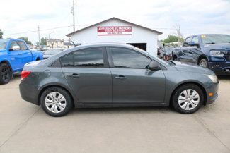 Used 2013 Chevrolet Cruze LS image 1