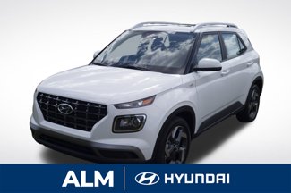New 2025 Hyundai Venue SEL image 1