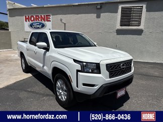 Used 2022 Nissan Frontier SV image 1