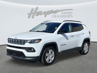 Used 2022 Jeep Compass Latitude image 1