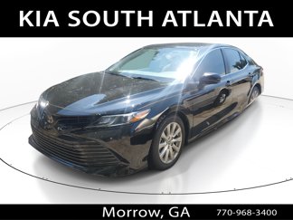 Used 2019 Toyota Camry LE image 1