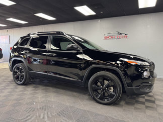 Used 2017 Jeep Cherokee Sport image 1