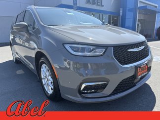 Used 2022 Chrysler Pacifica Touring-L image 1