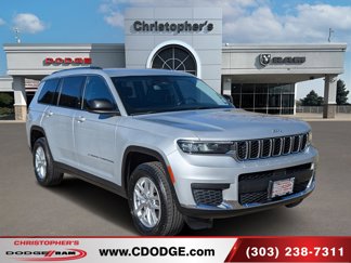 Used 2023 Jeep Grand Cherokee L Laredo image 1