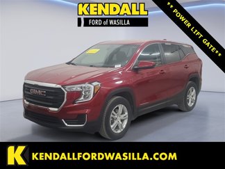 Used 2023 GMC Terrain SLE image 1