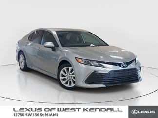 Used 2024 Toyota Camry LE image 1