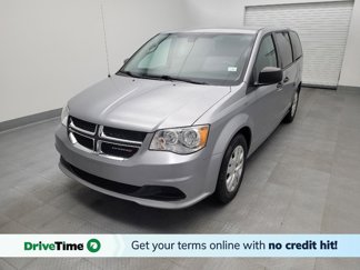 Used 2019 Dodge Grand Caravan SE w/ UConnect Hands-Free Group image 1