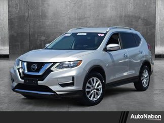 Used 2019 Nissan Rogue SV image 1