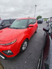 Used 2020 Kia Soul S image 1