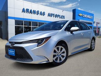 Used 2021 Toyota Corolla LE image 1