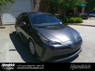 Used 2019 Toyota Prius LE image 1