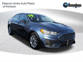 Used 2019 Ford Fusion SE image 1