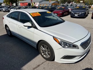 Used 2016 Hyundai Sonata SE w/ Winter Weather Package image 1