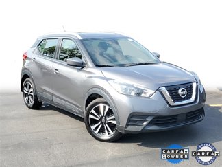 Used 2020 Nissan Kicks SV image 1