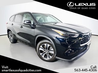 Used 2022 Toyota Highlander XLE image 1