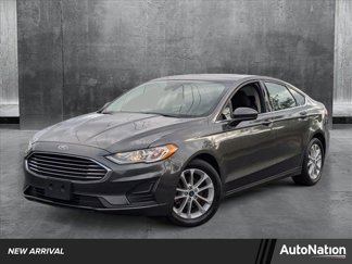 Used 2020 Ford Fusion SE image 1